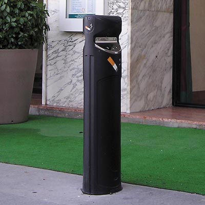 Popielniczka stojąca Ashguard SG&trade;